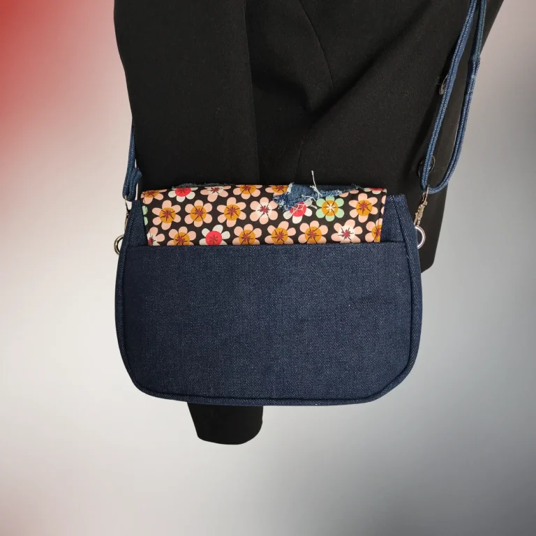 Sac besace Sirius vue dos, jeans recyclé, poche extérieure, Fil Dé Toile