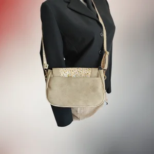 Dos besace Sirius beige avec poche extérieure, bandoulière amovible, Fil Dé Toile.