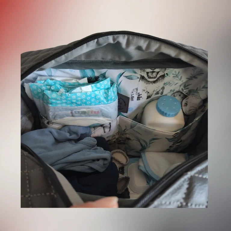 Poches intérieures du sac à langer Bethléem, compartiments pratiques, Fil Dé Toile
